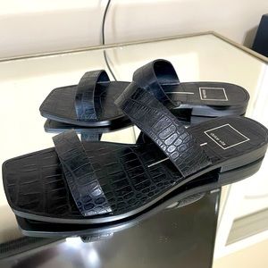 Dolce Vita flat sandals